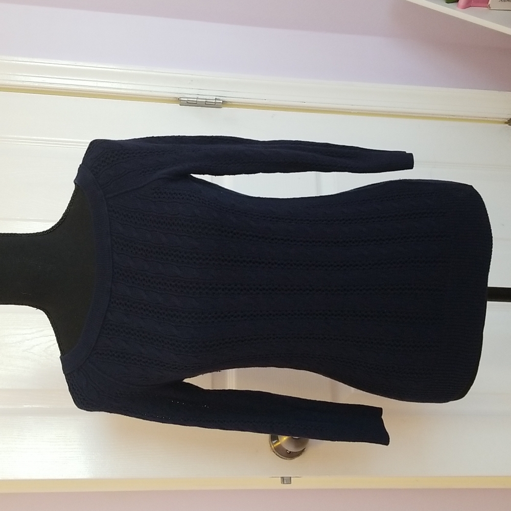 American eagle women's sweater